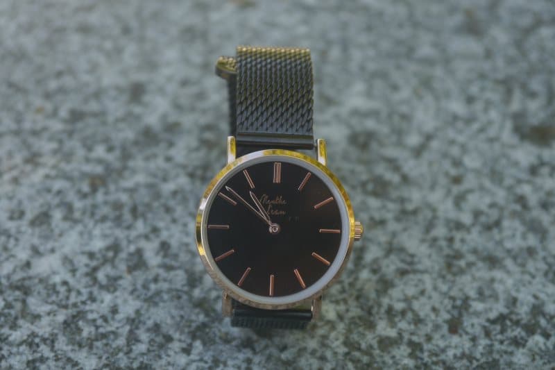 Montre Menthe à leau femme cadran noir