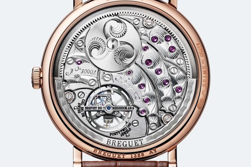 Classique Tourbillon Extra Plat Automatique 5367 en émail Grand Feu vue du fond