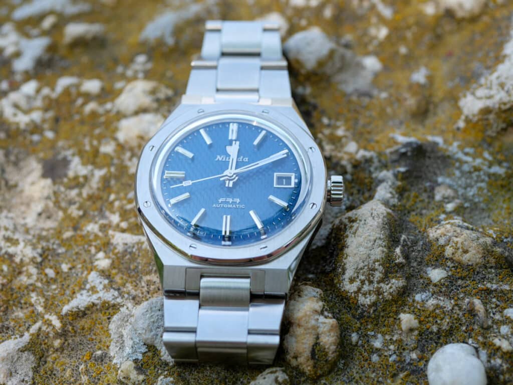 Montre Nivada F77