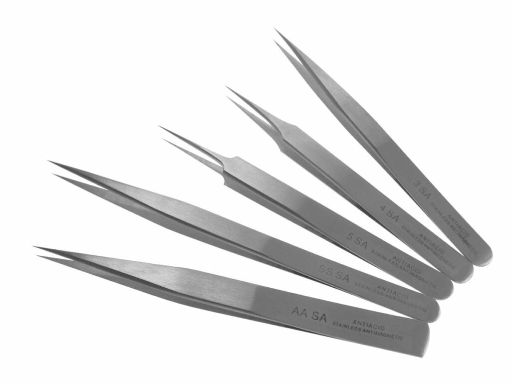 Brucelles antimagnetiques