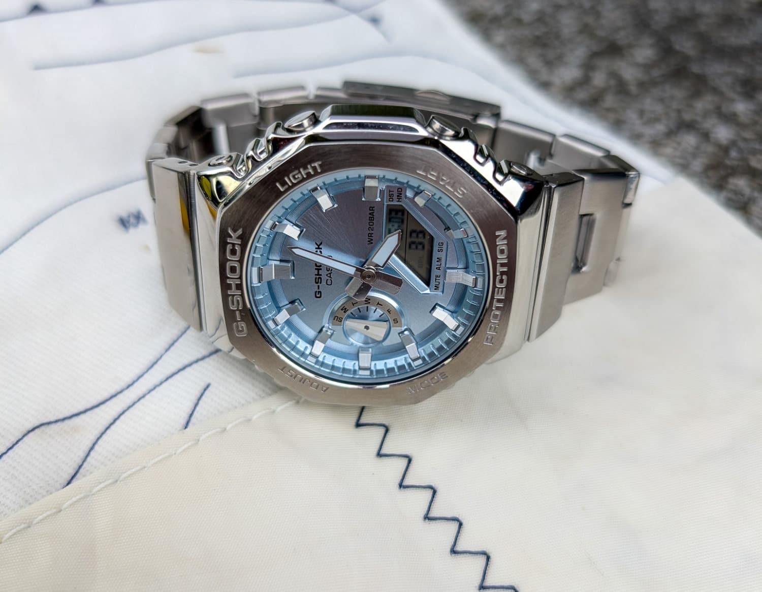 Casio Cadran G Shock GM 2110 2A