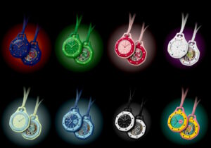 8 versions de Swatch x AP Royal Pop