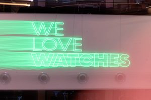 neon-we-loeve-watches